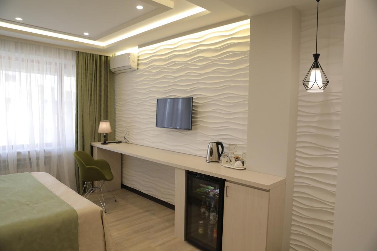 4Room Hotel Erivan Exterior foto